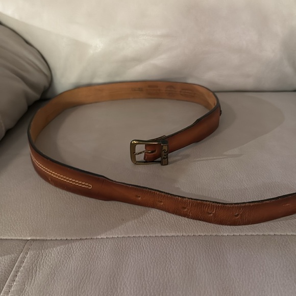 Men’s Lee leather belt preowned size 34-36. Bundle to save shipping. USA NYC Lee - Picture 4 of 16